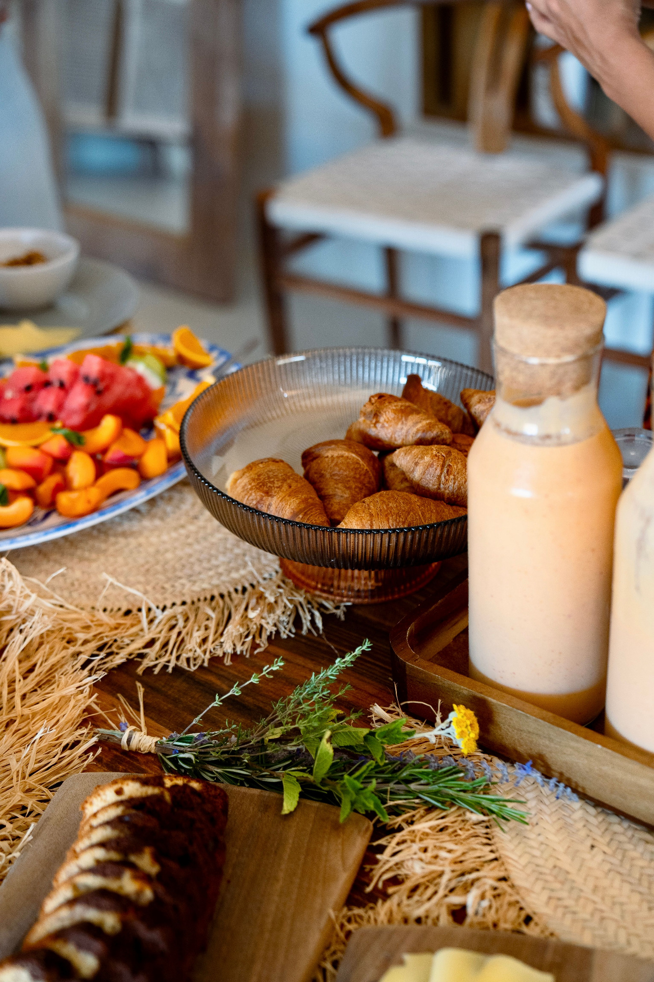 Petit-déjeuner méditerranéen villa Naos